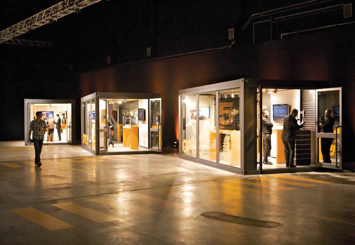 Στο ειδικό workshop που είχαν δημιουργήσει οι άνθρωποι της Continental για την παρουσίαση, μάθαμε τα πάντα για το νέο ελαστικό.